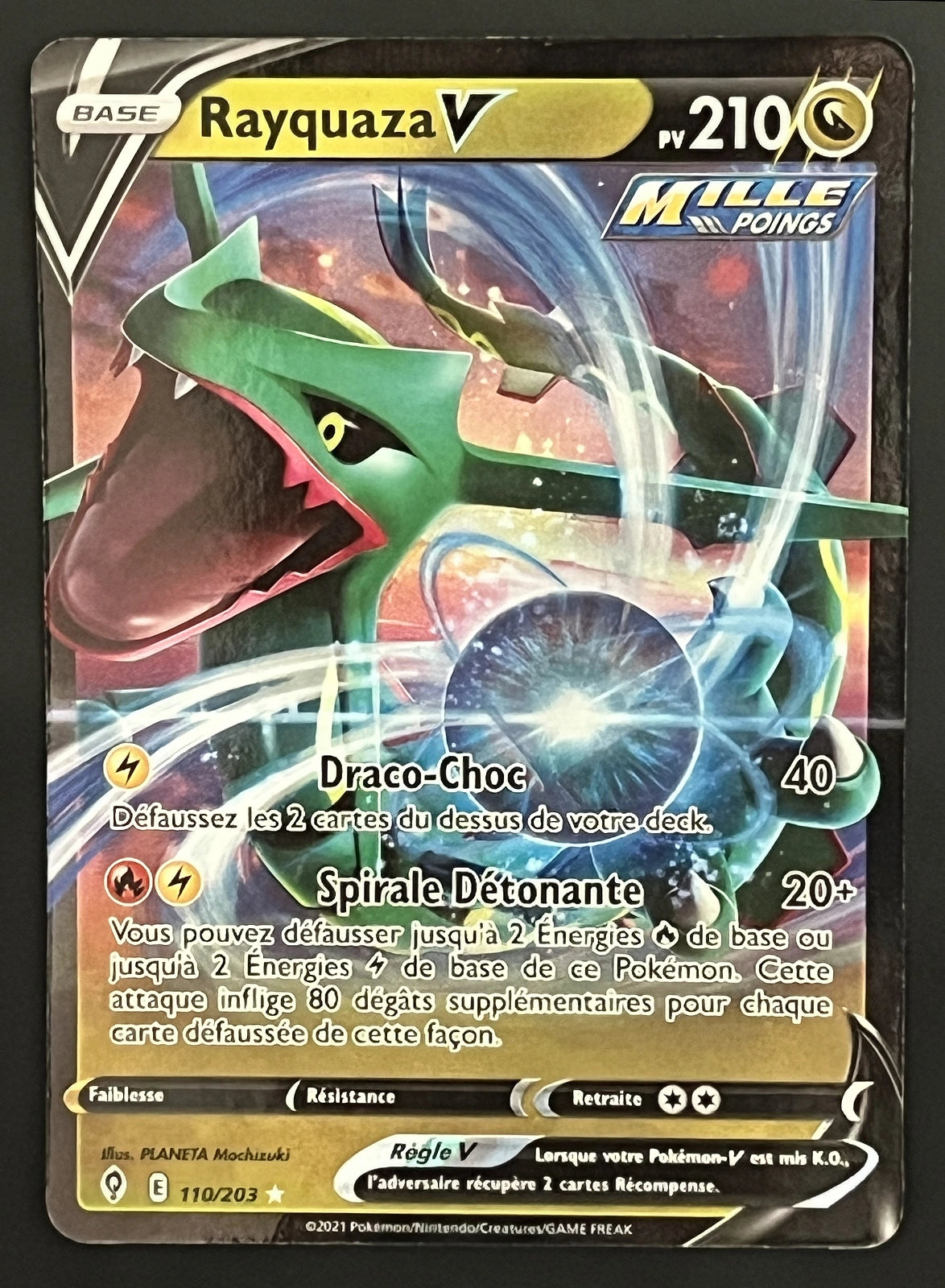Rayquaza V 110/203