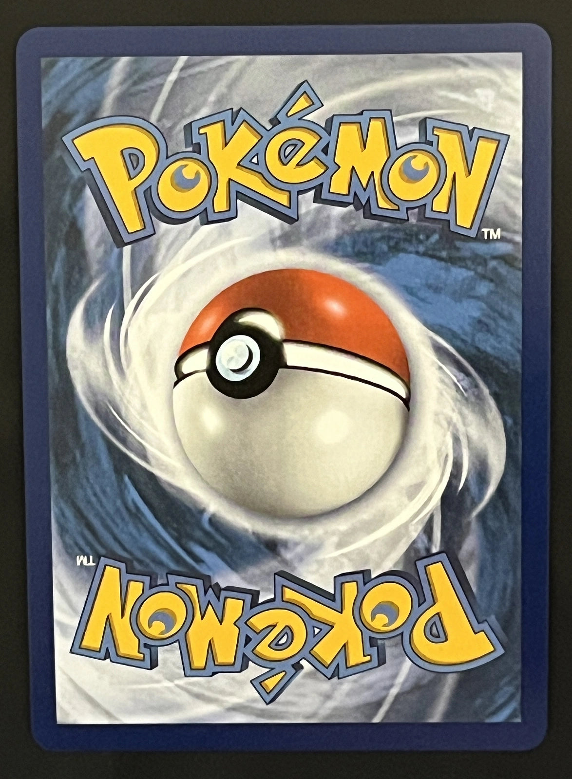 Pikachu Surfeur V 008/025